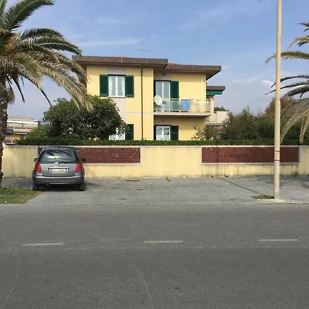 Amazing Near Pet Friendly *